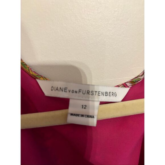 Diane von Furstenberg Silk Wrap Dress Size 12 – Pink Boho Floral - Picture 4 of 6